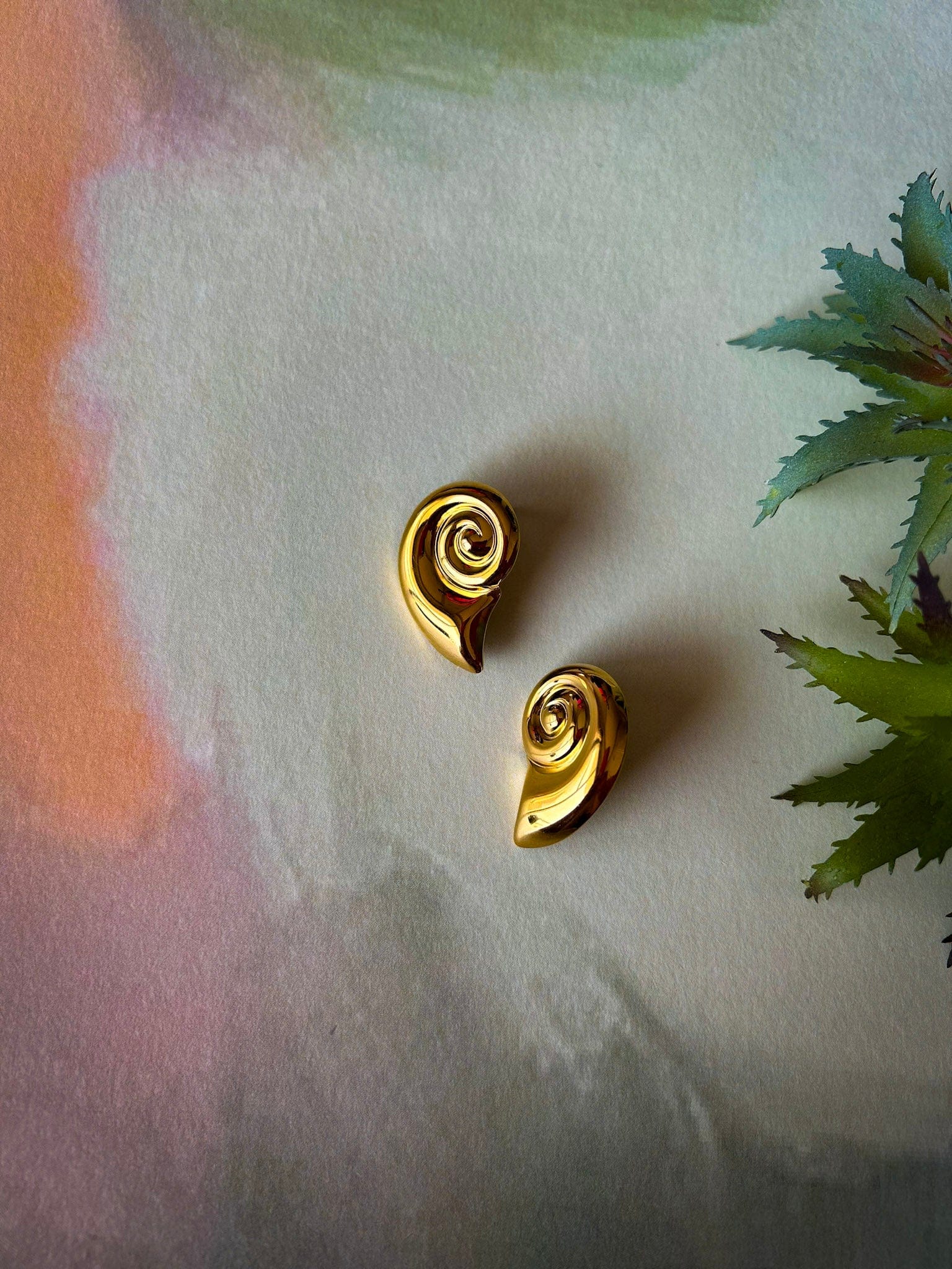 Rekhhta Essentials Earrings Bold Spiral Earrings