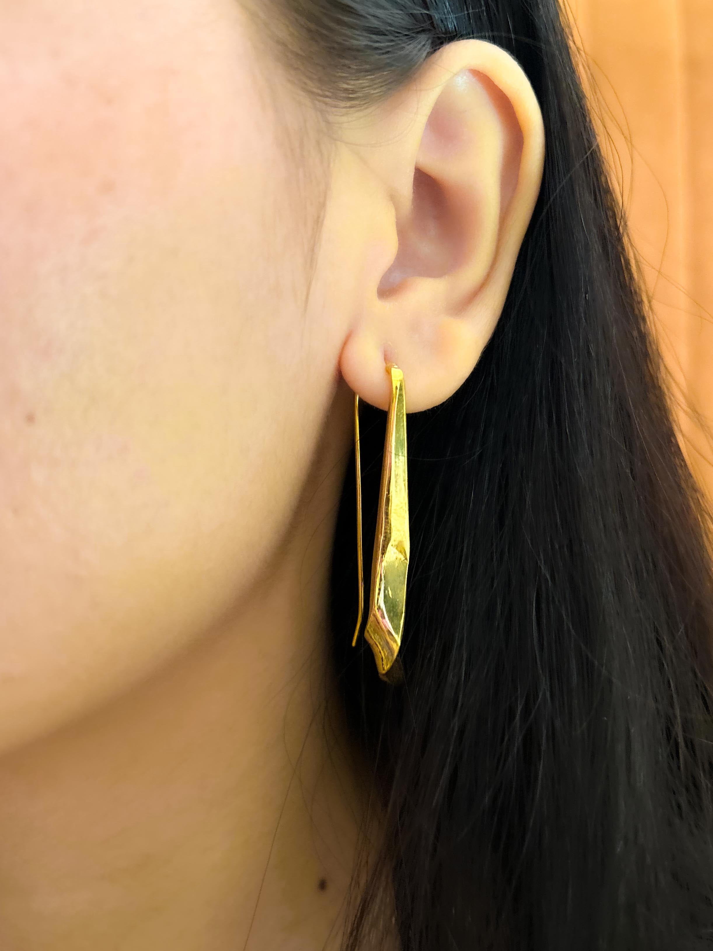 Rekhhta Essentials Earrings Fluid Earrings