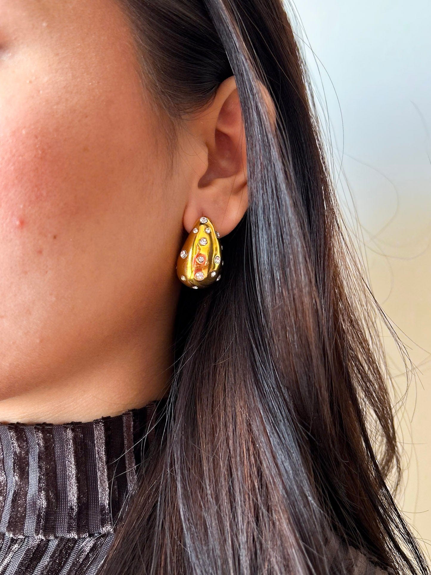 Rekhhta Essentials Earrings Gilded Cashew Earrings