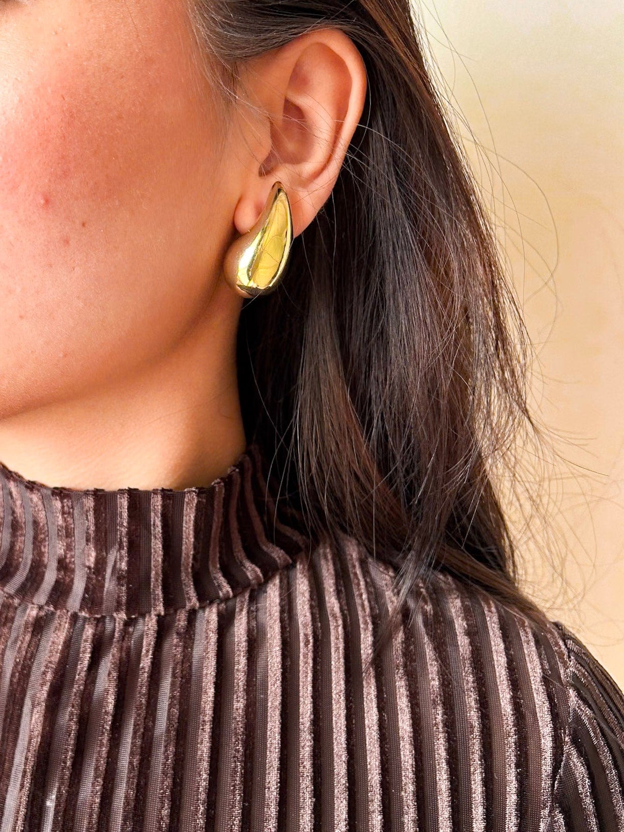 Rekhhta Essentials Earrings Small Cashew Earrings