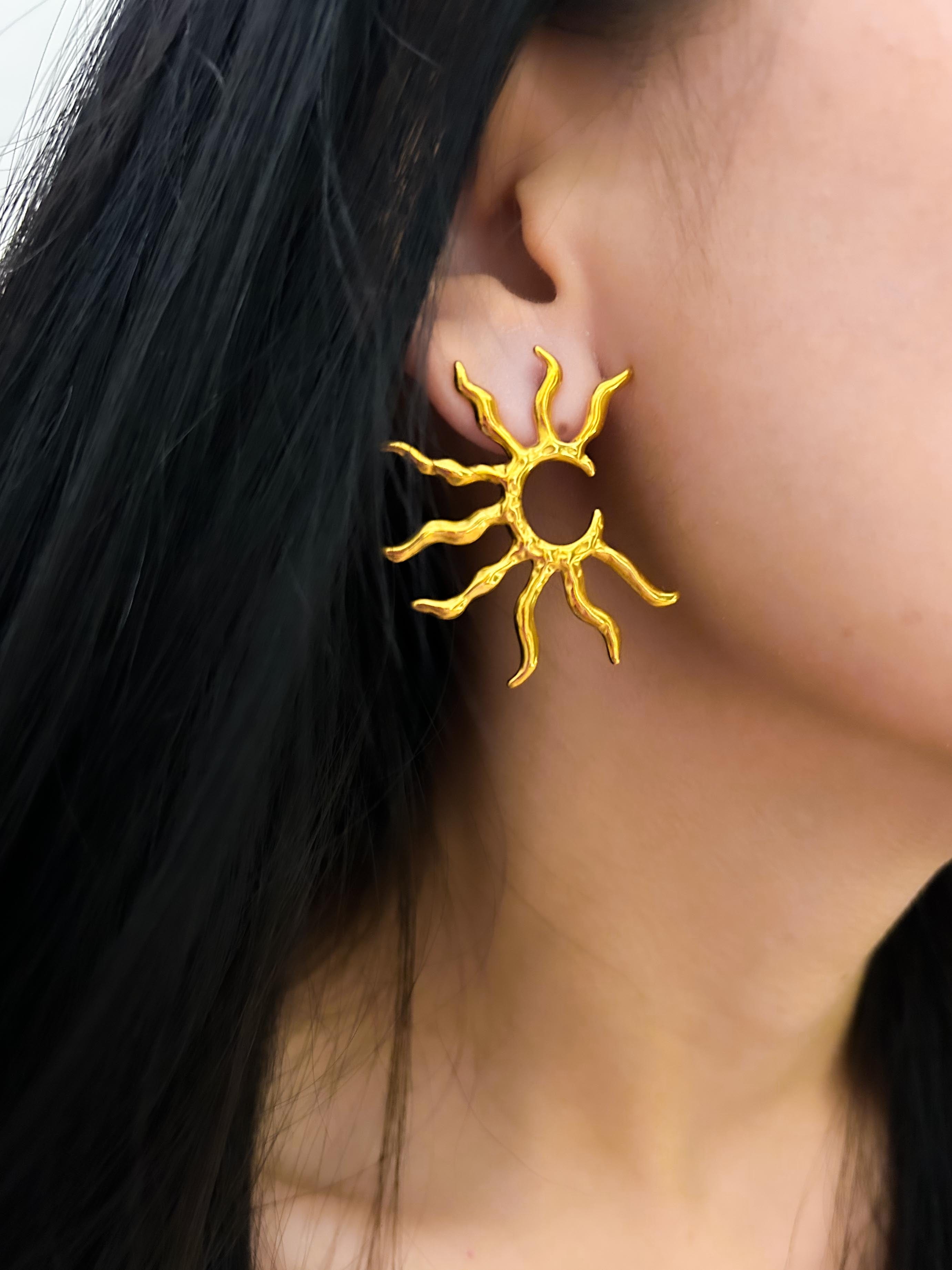 Rekhhta Essentials Earrings Solar Flare Earrings