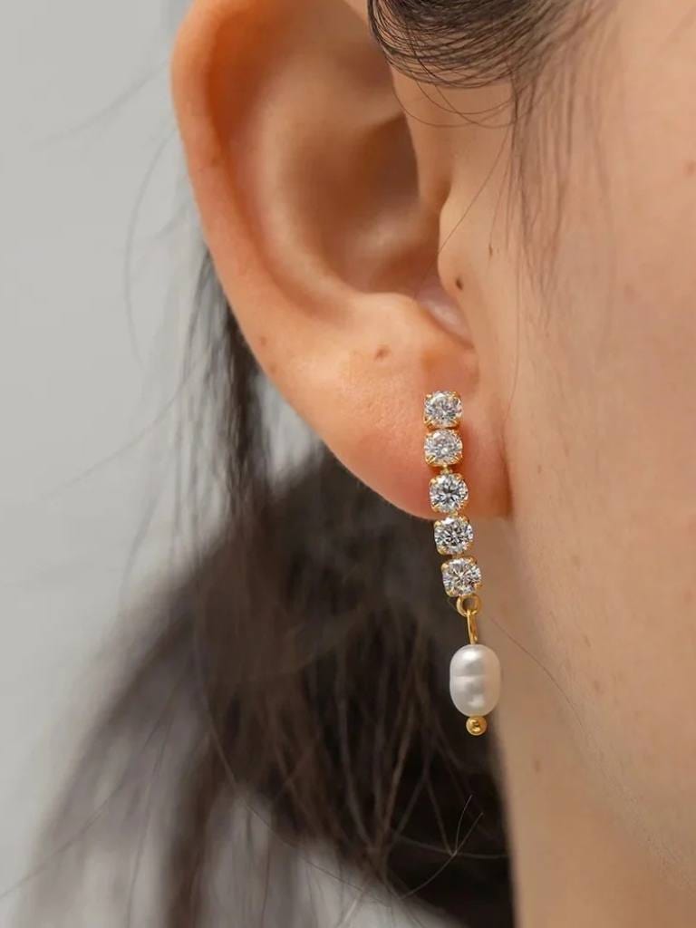 Rekhhta Essentials Earrings Stellar Pearldrop Earrings